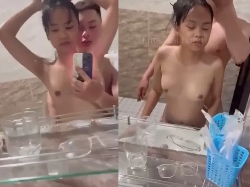 Nhỏ nhắn em cùng người yêu trả bài trước gương quay kỉ niệm